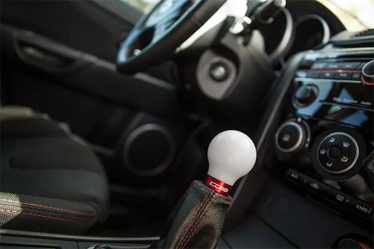 Cobb 07-13 Mazdaspeed3 & 06-07 Mazdaspeed6 Shift Knob - White Knob W/Race Red Base 1