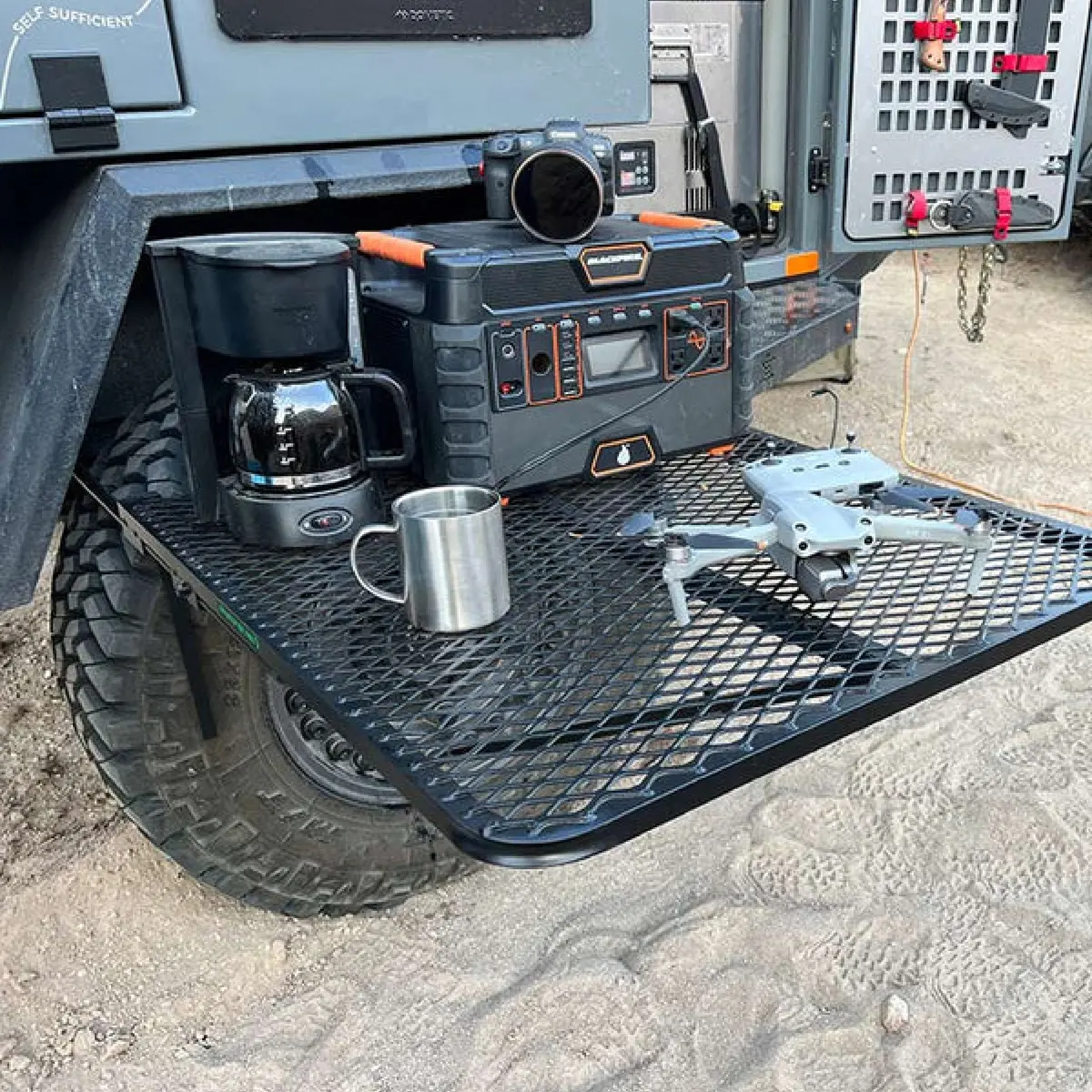 Medium Aluminum Camping Tire Table 1