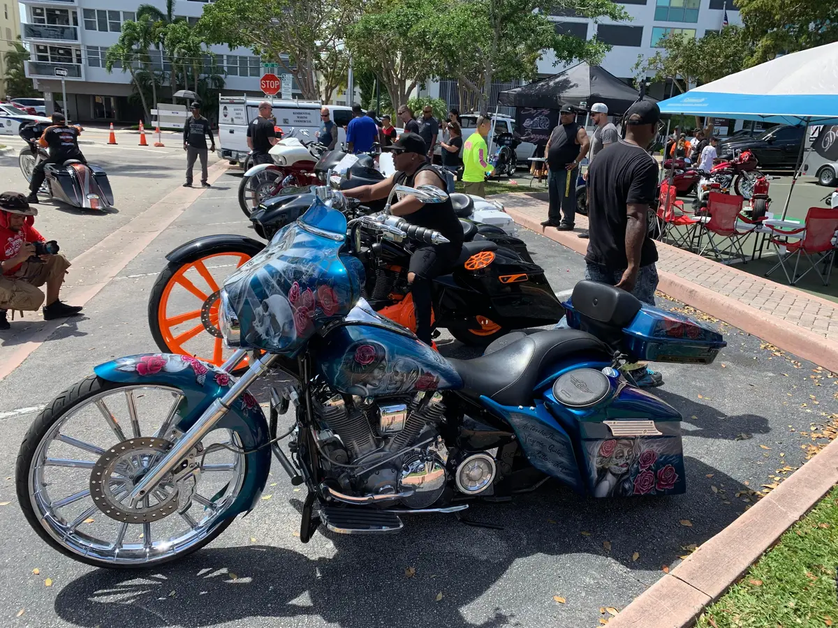Yamaha Road Star Manual Center Stand 1