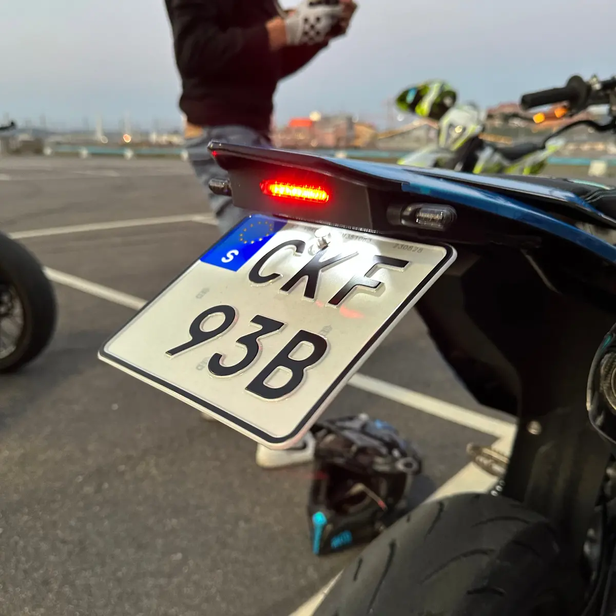 Quick Swap License Plate Holder 1