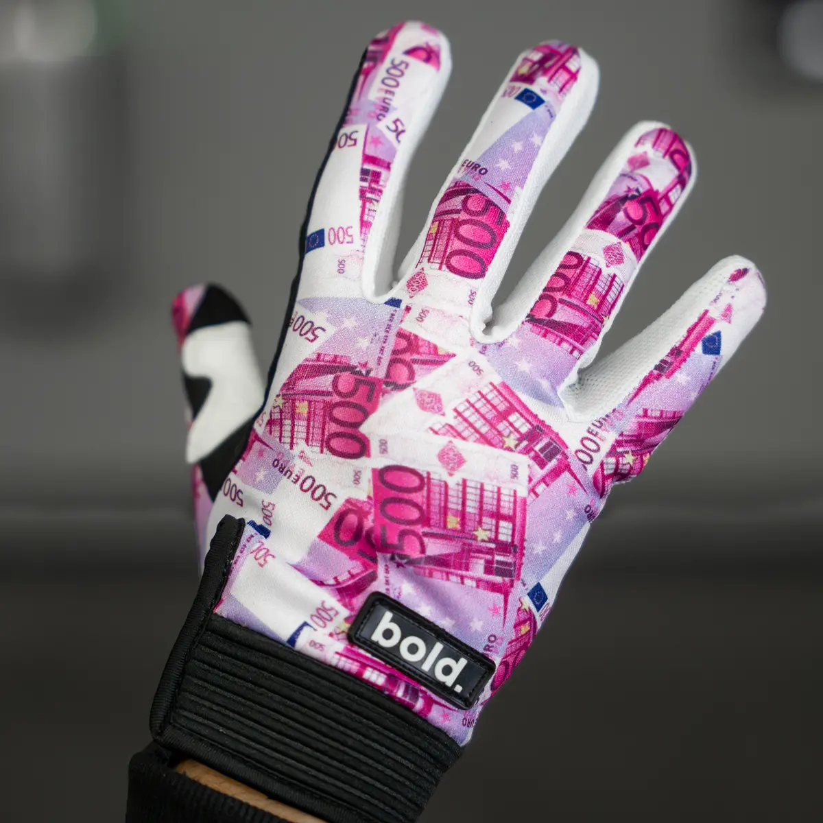 Bold. Hustler Swift Mx Gloves 1