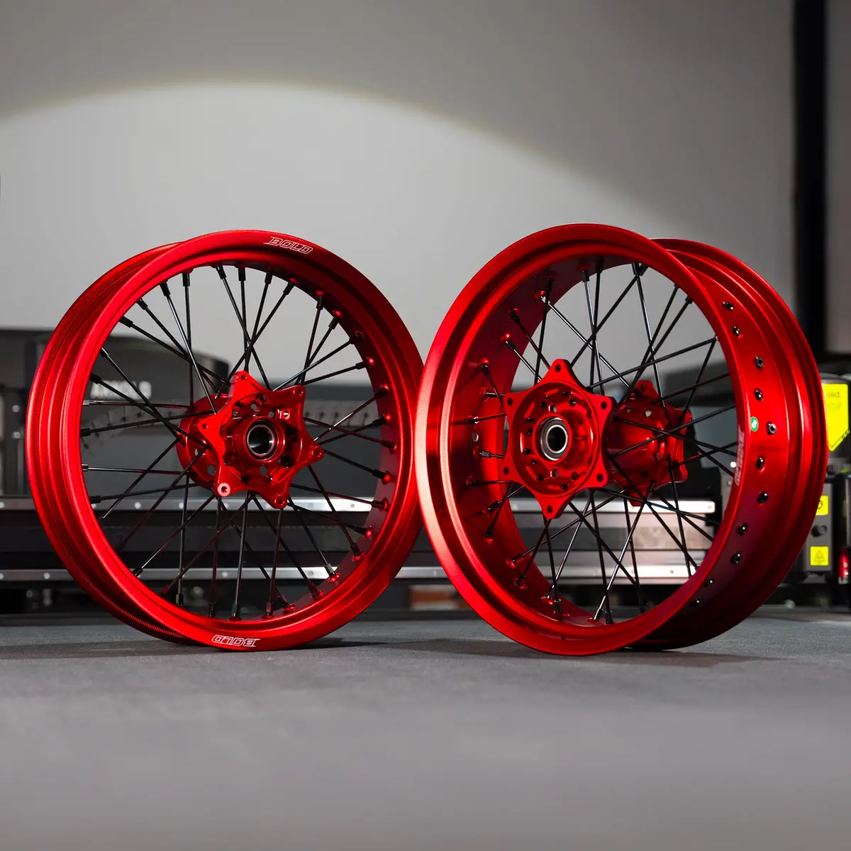 Bold. Full Red - Supermoto Wheelset 1