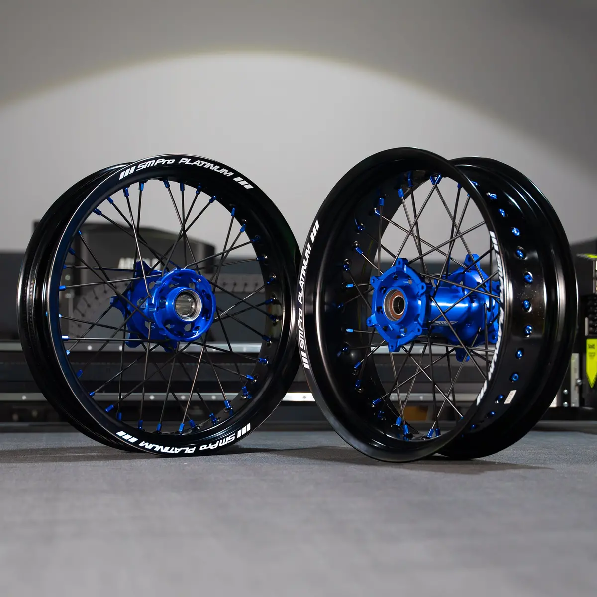 Smpro Black/Blue - Supermoto Wheelset 1
